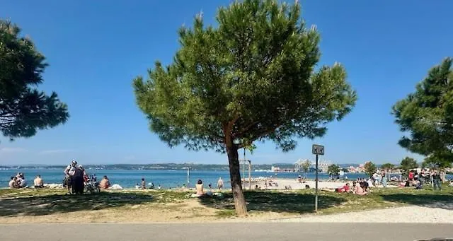 At Alex With Seaview Διαμέρισμα *